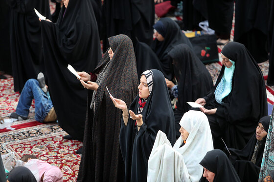 نماز عید قربان در حرم مطهر رضوی