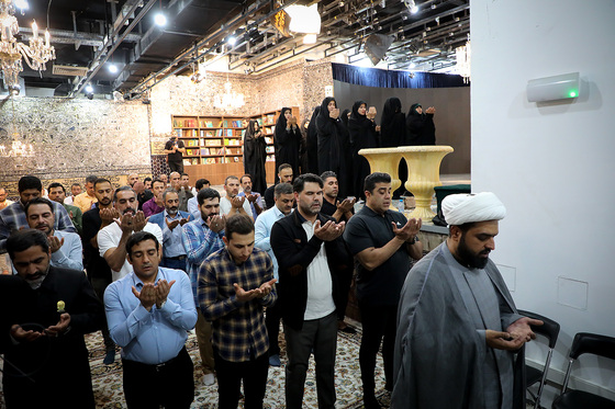 عرض ارادت قهرمانان ورزش ایران در بارگاه منور رضوی