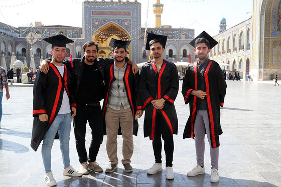 جشن دانش آموختگان علوم پزشکی کشور در حرم مطهر رضوی