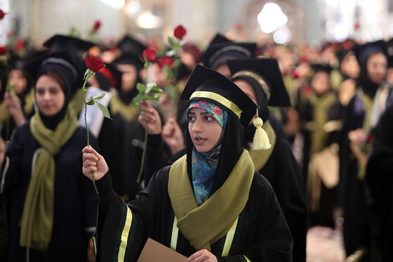 جشن دانش آموختگان علوم پزشکی کشور در حرم مطهر رضوی