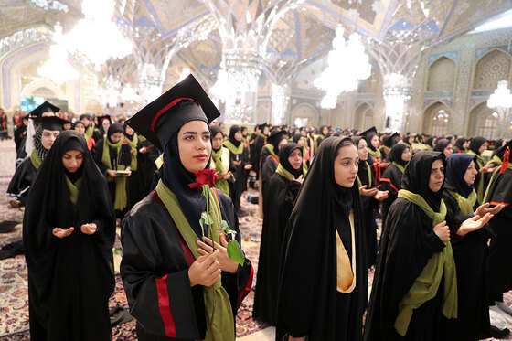 جشن دانش آموختگان علوم پزشکی کشور در حرم مطهر رضوی