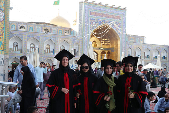 جشن دانش آموختگان علوم پزشکی کشور در حرم مطهر رضوی