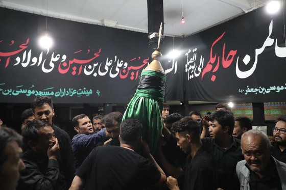 عزاداری شب هفتم محرم در محله گلشهر مشهد