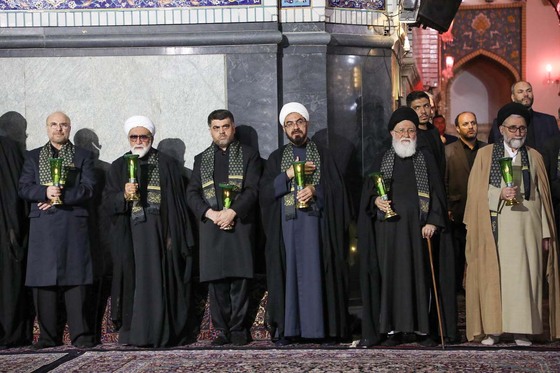 آئین خطبه خوانی شب عاشورا در حرم مطهر رضوی
