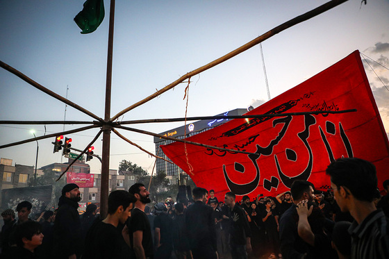 خیمه سوزان عصر عاشورا در مشهد