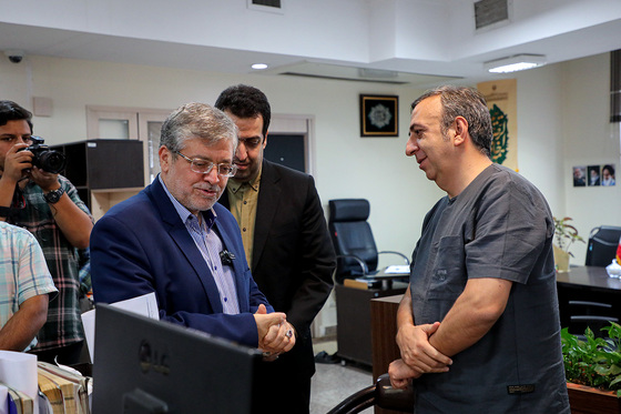 حضور شهردار مشهد در روزنامه شهرآرا به مناسبت روز خبرنگار