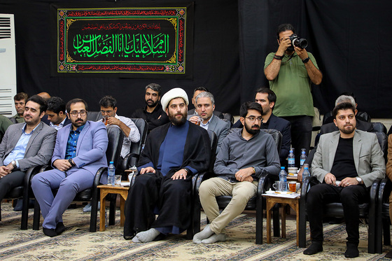دیدار خبرنگاران و اصحاب رسانه با آیت الله علم الهدی به مناسبت روز خبرنگار