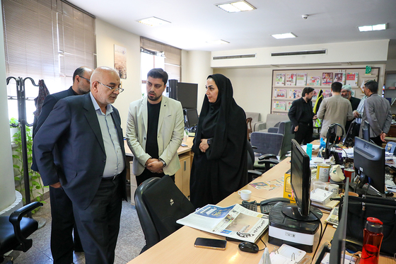 بازدید اعضای شورای اسلامی شهر مشهد از روزنامه شهرآرا