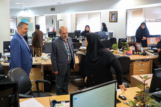 بازدید اعضای شورای اسلامی شهر مشهد از روزنامه شهرآرا