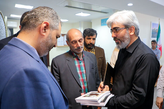 بازدید اعضای شورای اسلامی شهر مشهد از روزنامه شهرآرا