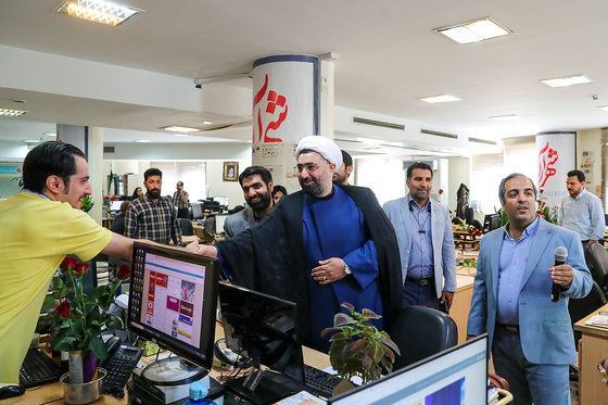 روز خبرنگار در روزنامه شهرآرا - 2