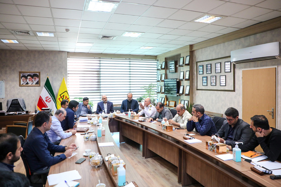 میزگرد بررسی حوادث خیابان وکیل آباد