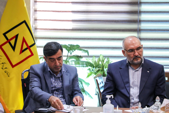 میزگرد بررسی حوادث خیابان وکیل آباد