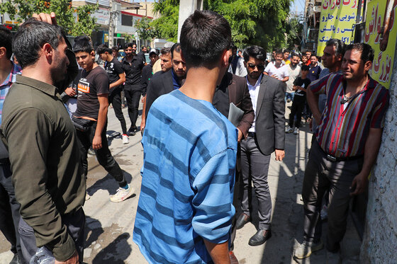 بازسازی صحنه قتل مقابل کارواش