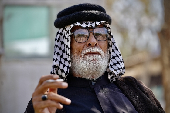 زائران پیاده در مسیر کربلا ۲