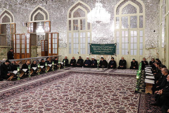 آیین جاروکشی حرم مطهر رضوی