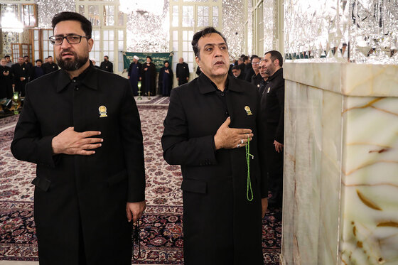 آیین جاروکشی حرم مطهر رضوی
