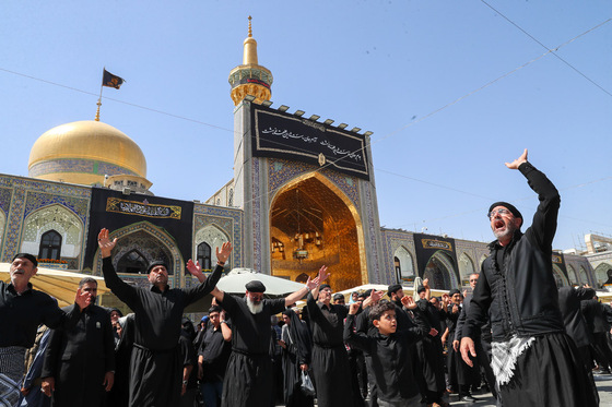 عزاداری  روز 28 صفر در حرم مطهر رضوی