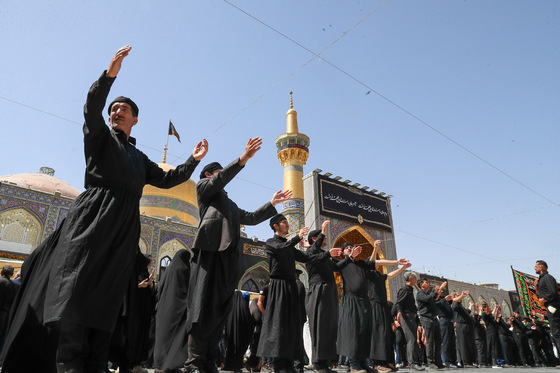 عزاداری  روز 28 صفر در حرم مطهر رضوی