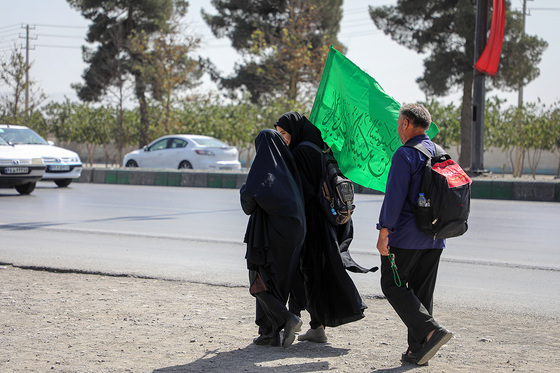 زائران پیاده امام رضا (ع)