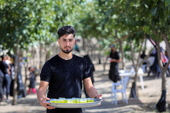 زائران پیاده امام رضا (ع)