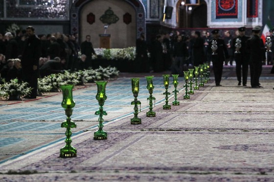 آیین خطبه خوانی شب شهادت امام رضا(ع) در حرم مطهر رضوی