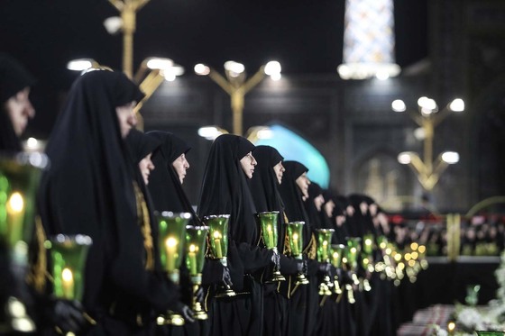آیین خطبه خوانی شب شهادت امام رضا(ع) در حرم مطهر رضوی