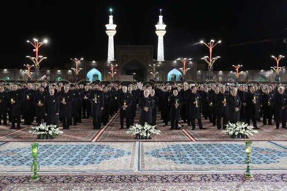 آیین خطبه خوانی شب شهادت امام رضا(ع) در حرم مطهر رضوی
