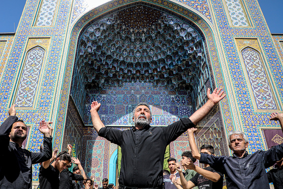 عزاداری روز شهادت امام رضا (ع) در حرم مطهر رضوی