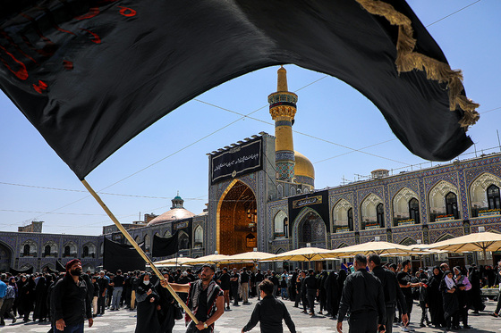 عزاداری روز شهادت امام رضا (ع) در حرم مطهر رضوی
