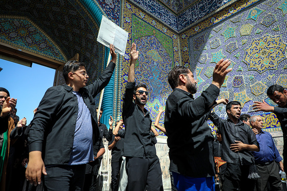 عزاداری روز شهادت امام رضا (ع) در حرم مطهر رضوی