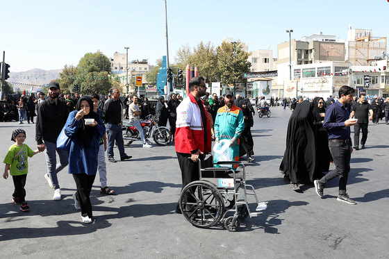 خدمت رسانی شهرداری مشهد به زائران امام رضا (ع)