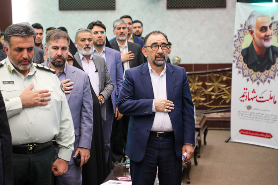 آیین واگذاری زمین به ۱۳۰۱ متقاضی قانون جوانی جمعیت و حمایت از خانواده 