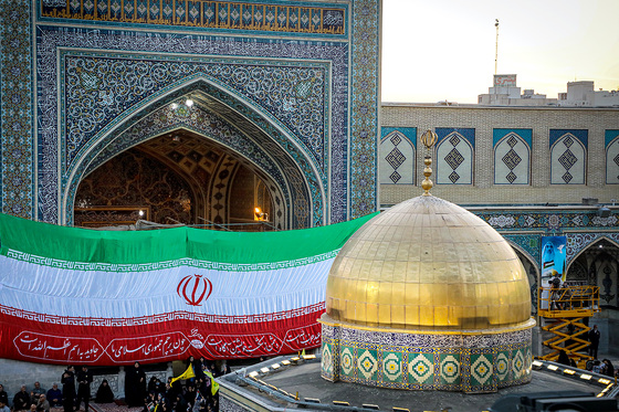 اجتماع همبستگی با جبهه مقاومت فلسطین در صحن قدس حرم مطهر رضوی