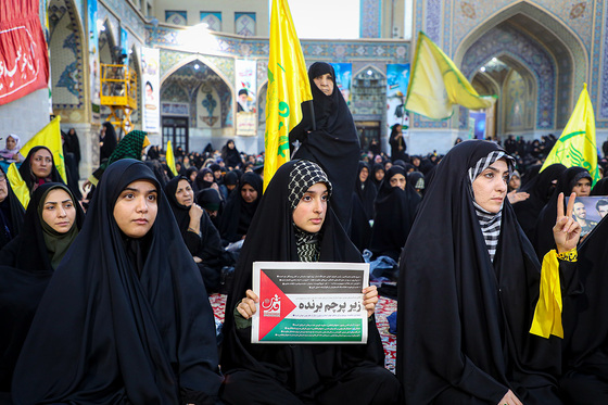 اجتماع همبستگی با جبهه مقاومت فلسطین در صحن قدس حرم مطهر رضوی