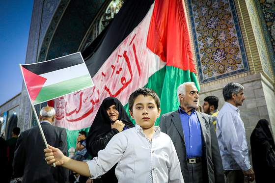 اجتماع همبستگی با جبهه مقاومت فلسطین در صحن قدس حرم مطهر رضوی