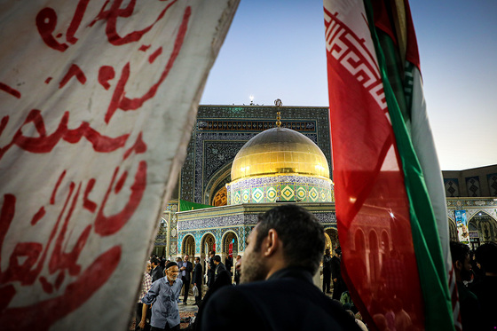 اجتماع همبستگی با جبهه مقاومت فلسطین در صحن قدس حرم مطهر رضوی