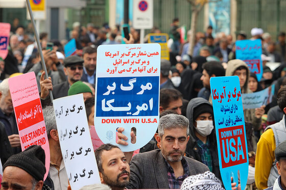 راهپیمایی نمازگزاران مشهدی در حمایت از مرم فلسطین