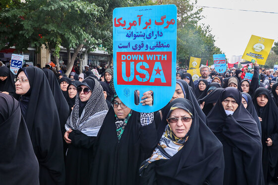 راهپیمایی نمازگزاران مشهدی در حمایت از مرم فلسطین