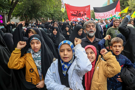 راهپیمایی نمازگزاران مشهدی در حمایت از مرم فلسطین