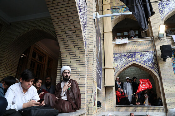 تجمع طلاب و علمای حوزه علمیه مشهد با حضور شیخ زکزاکی