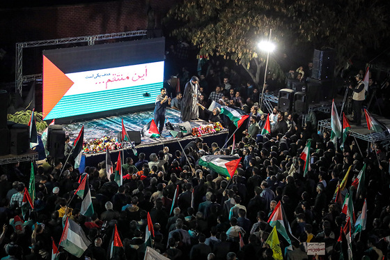 اجتماع مردمی «این المنتقم» در میدان فلسطین مشهد
