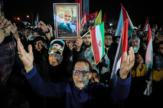 اجتماع مردمی «این المنتقم» در میدان فلسطین مشهد