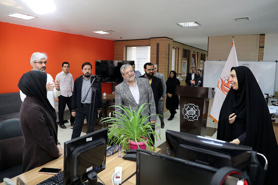 بازدید شهردار مشهد از روزنامه شهرآرا