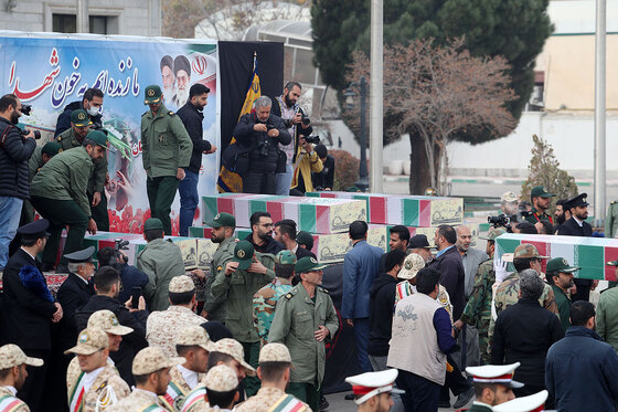 ورود پیکر مطهر ۱۲ شهید گمنام به مشهد