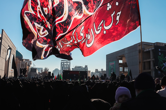 تشییع پیکر 12 شهید گمنام دفاع مقدس و 2 شهید حادثه تروریستی راسک در مشهد