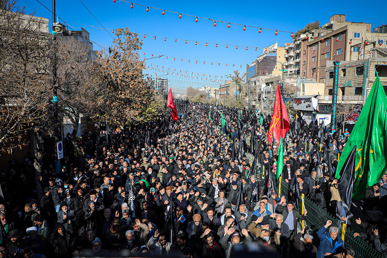 اجتماع عزاداران فاطمی و تشییع پیکر شهدای گمنام در مشهد
