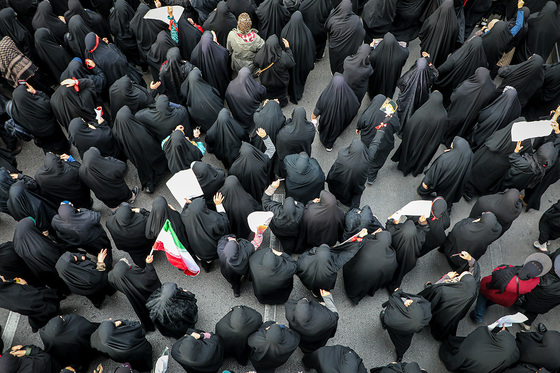 تشییع دو تن از شهدای حادثه تروریستی گلزار شهدای کرمان در مشهد