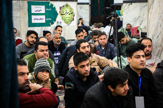 آیین معنوی اعتکاف در حرم امام رضا (ع)