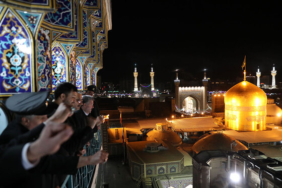 طنین نوای الله اکبر از گلدسته های حرم رضوی